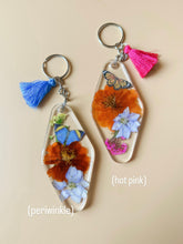 load image into gallery viewer, flower keychain